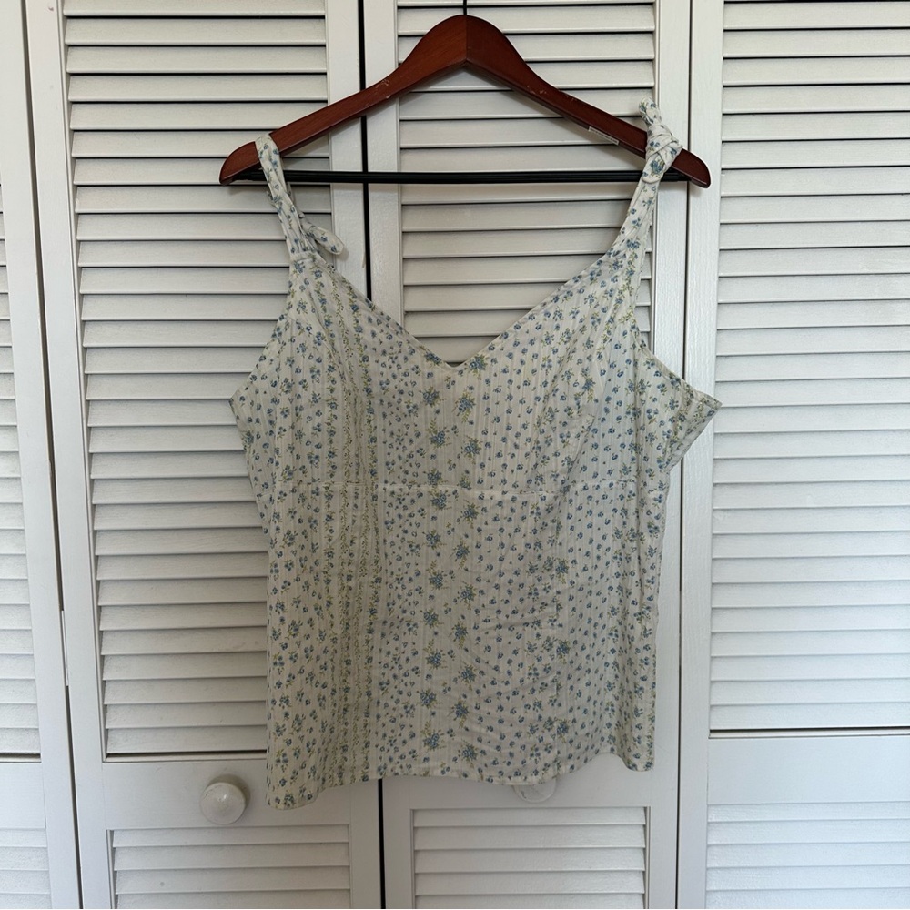 Dressbarn Floral Cottagecore Tie Strap Tank Top XL Blue White Stretchy - Picture 1 of 7
